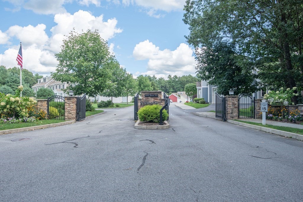 1601 Bay Street, Unit 601