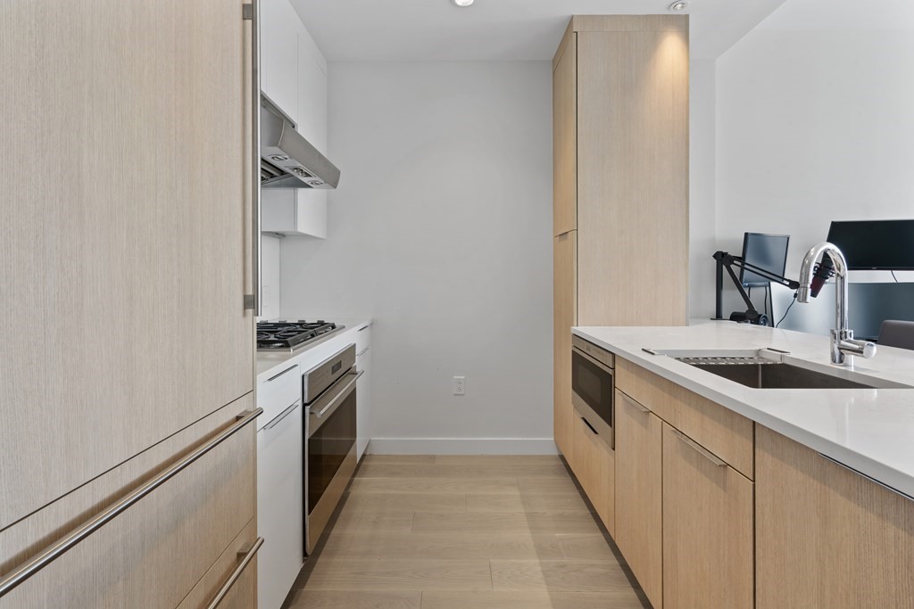 188 Brookline Avenue Unit 25F — MLS listing photo 3