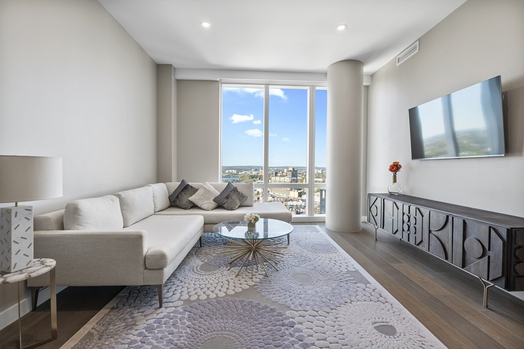 188 Brookline Avenue Unit 26I — MLS listing photo 2