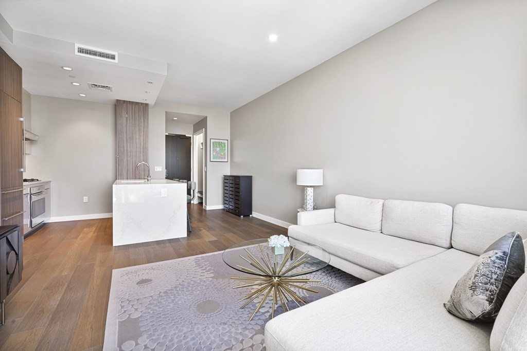 188 Brookline Avenue Unit 26I — MLS listing photo 4