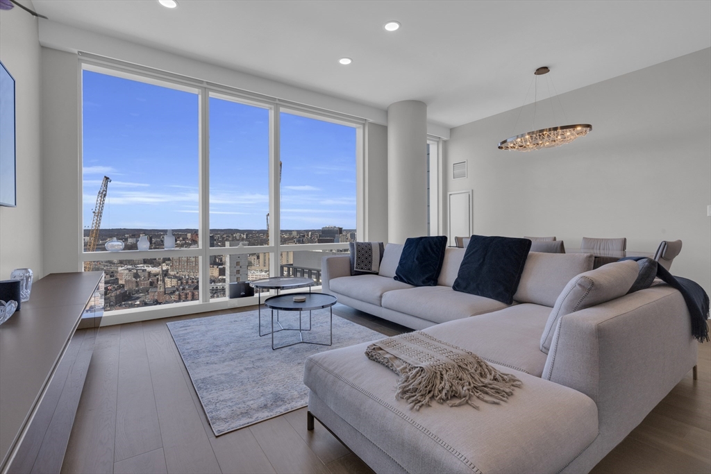 188 Brookline Avenue Unit 27E — MLS listing photo 3