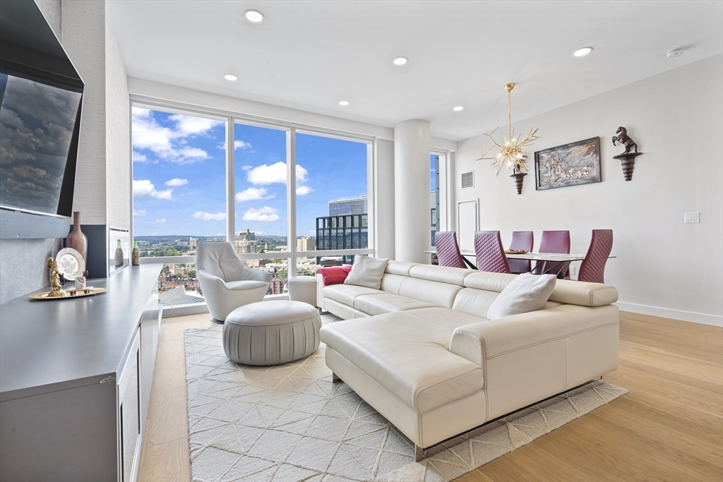 188 Brookline Avenue Unit 19E — MLS listing photo 1