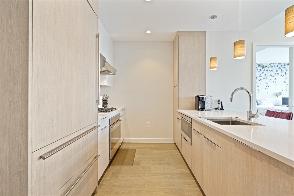 188 Brookline Avenue Unit 19E — MLS listing photo 5