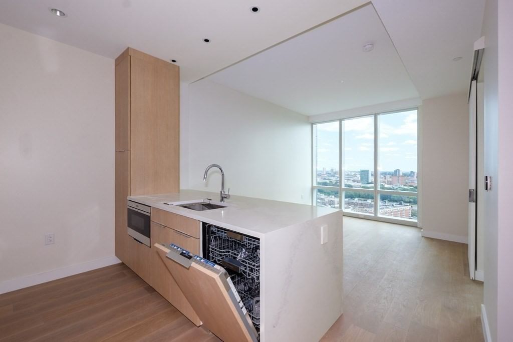 188 Brookline Avenue Unit 20F — MLS listing photo 8