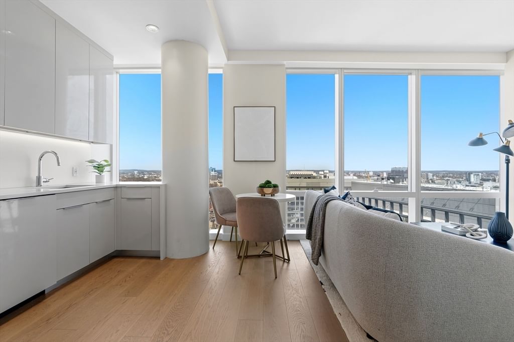 188 Brookline Avenue Unit 26G — MLS listing photo 5