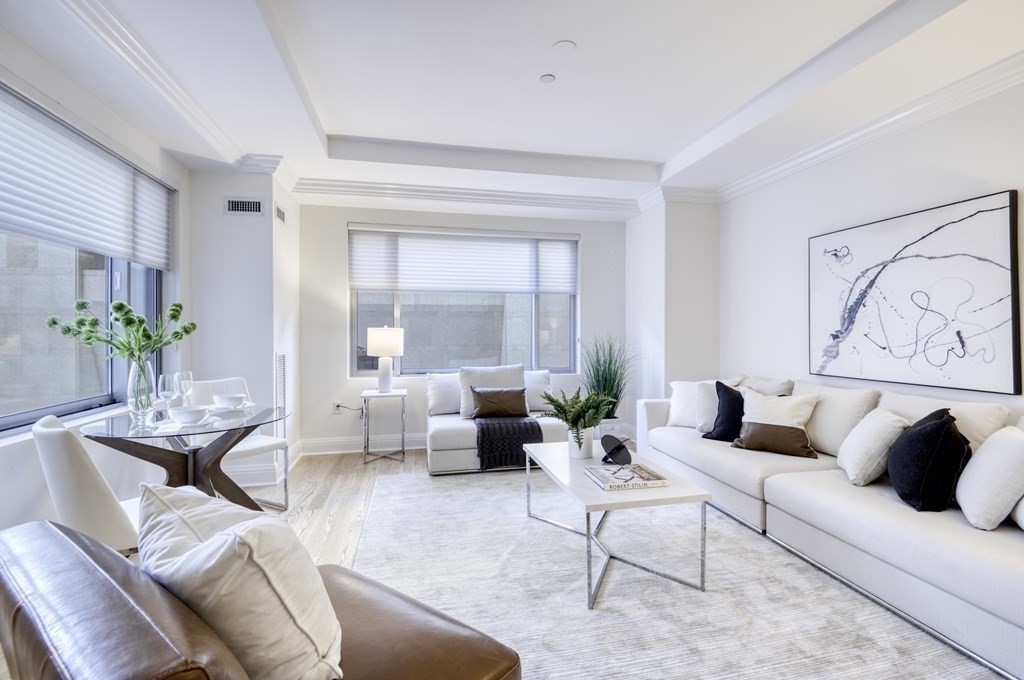 1 Huntington Avenue, Unit 313
