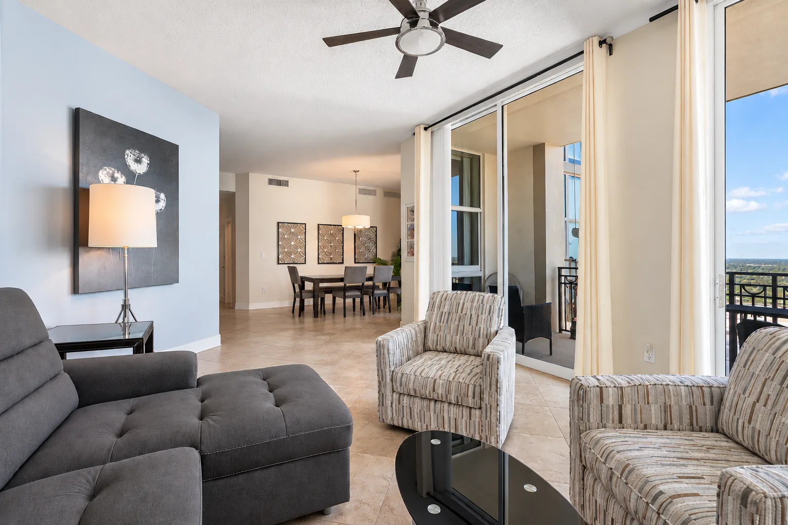 550 Okeechobee Blvd LPH11 — Living3